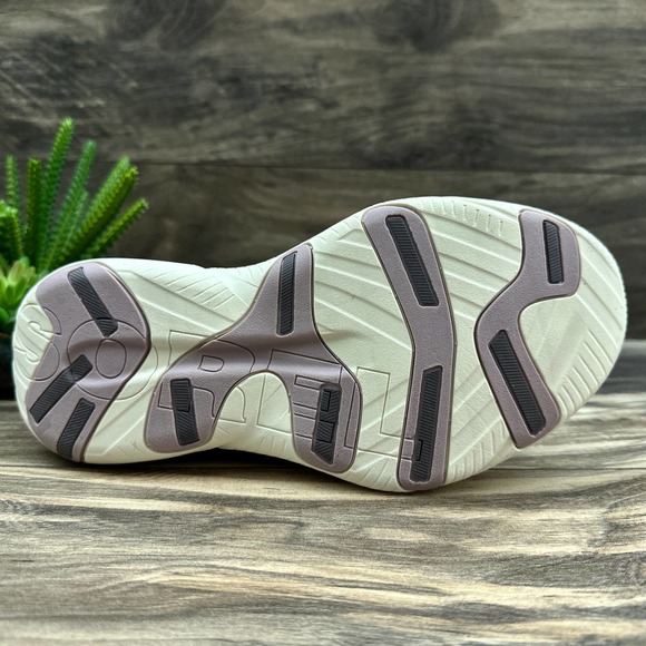 NIB SOREL Explorer Blitz Stride Lace 7.5 38.5 Red Knit Sneakers - Picture 8 of 10